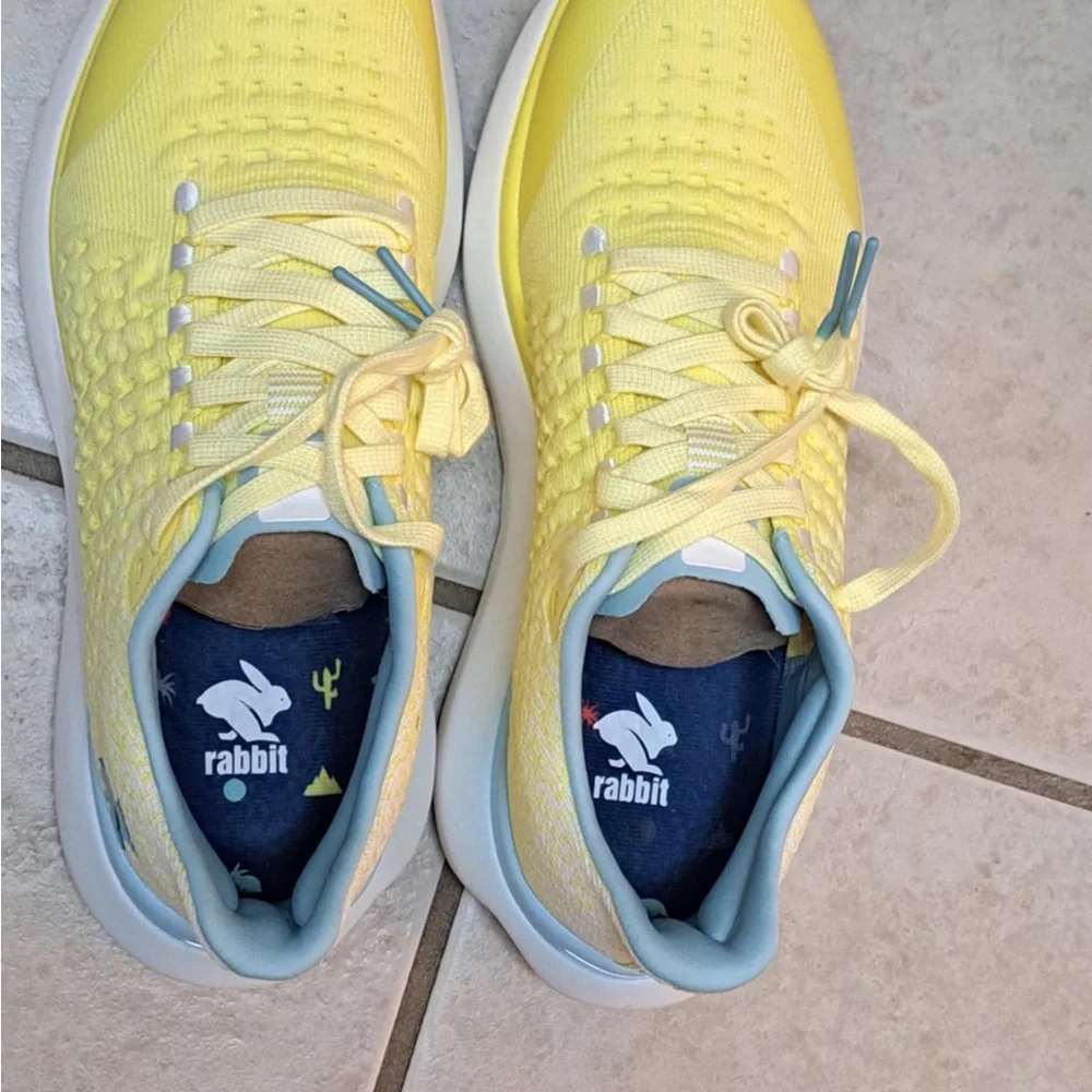Rabbit "Dream Chaser" running shoes yellow and blue - Wmns sz 8 - Picture 7 of 11